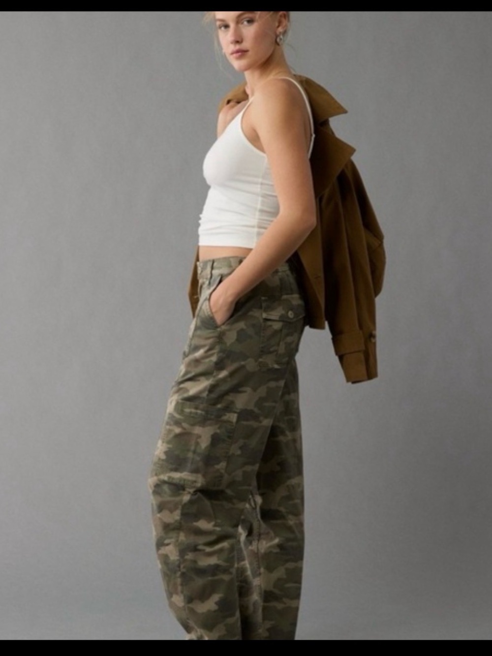 American Eagle Outfitters Women's Camo Ankle-Length Pants - Green/Gray - Picture 3 of 6